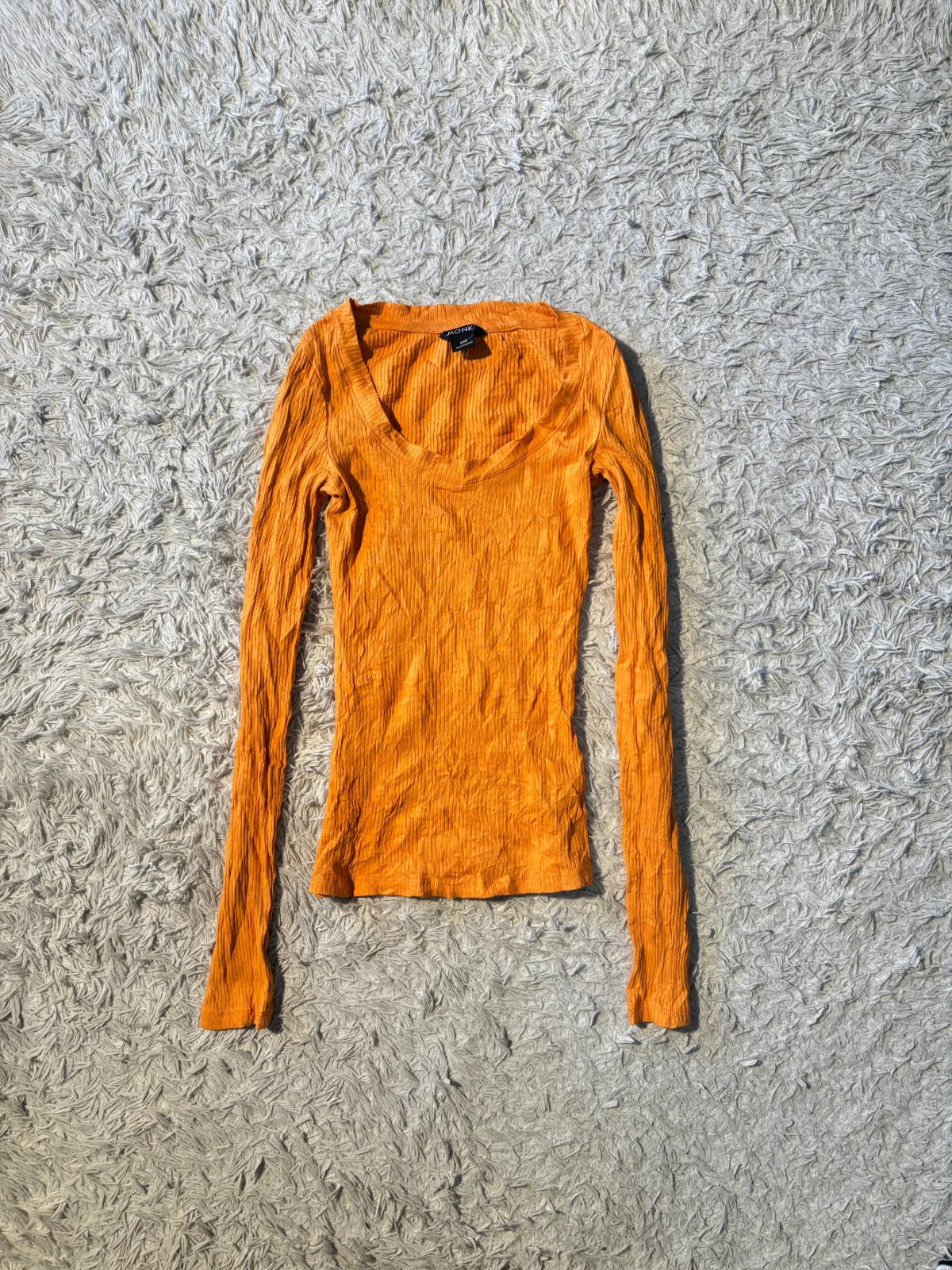 long-sleeve fitted top  — view 1